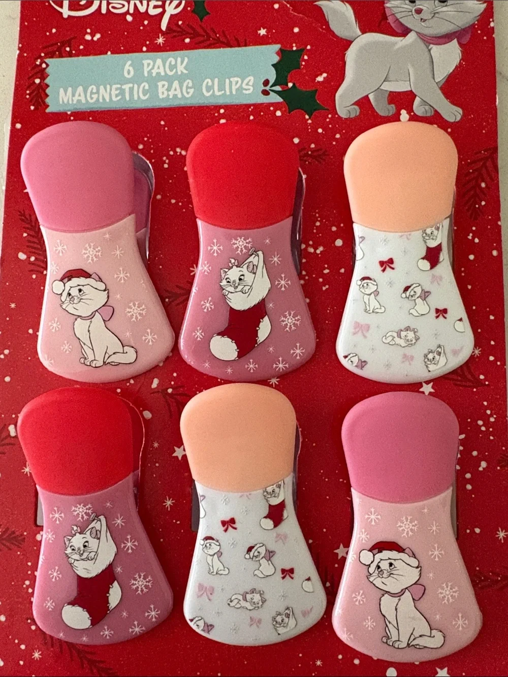 Disney, the Aristocats Marie set of six bad clips with magnets New